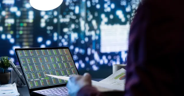 Insider threat awareness for UAE financial services employees